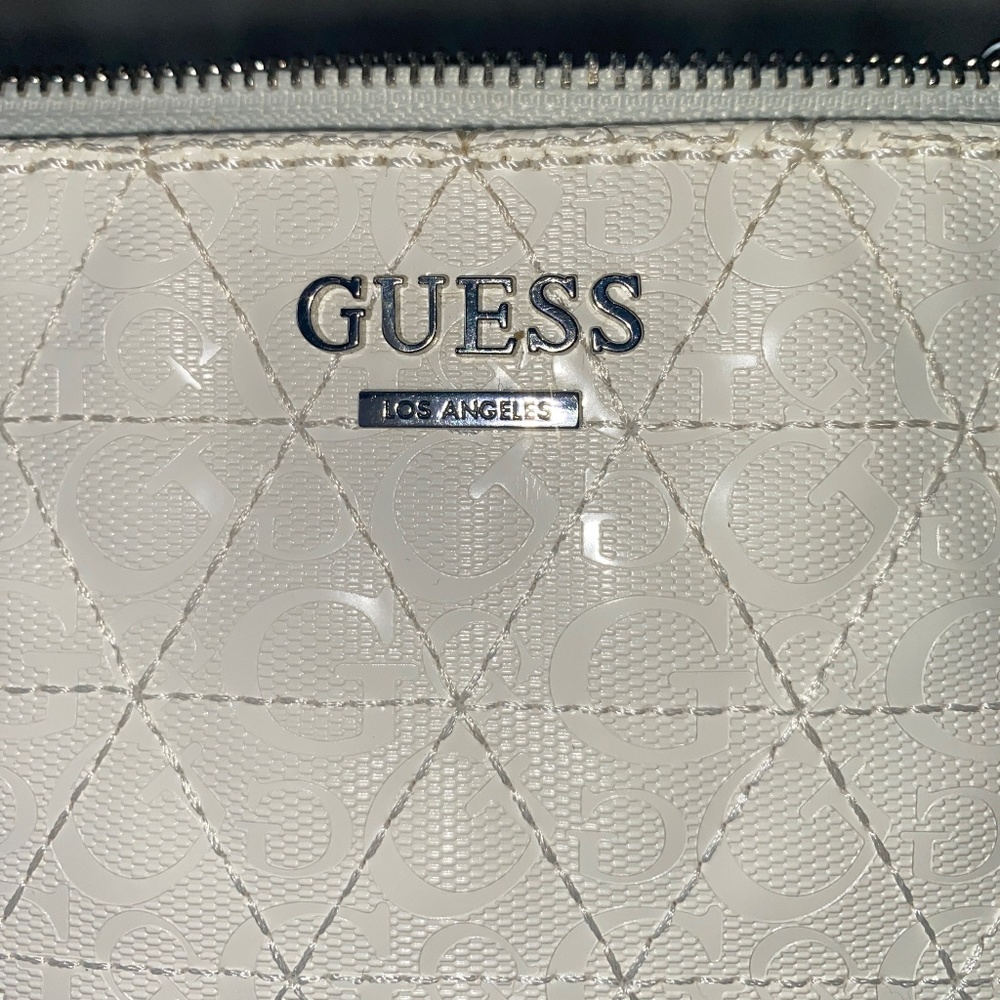Guess Los Ángeles Shoulder Purse - Picture 6 of 14